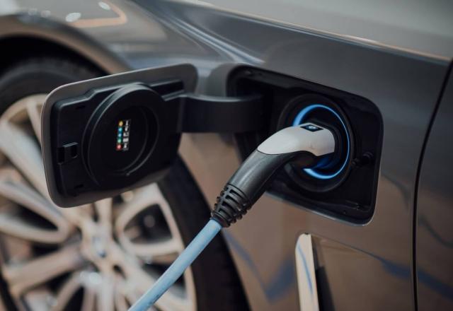 Polnilne postaje za električna vozila