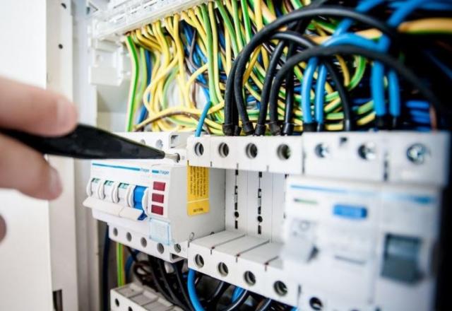 Elektro inštalacije vseh vrst, odločite se za avtomatizacijo vašega doma