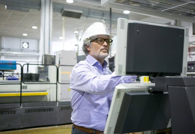 Informatizacija poslovanja in ključne značilnosti